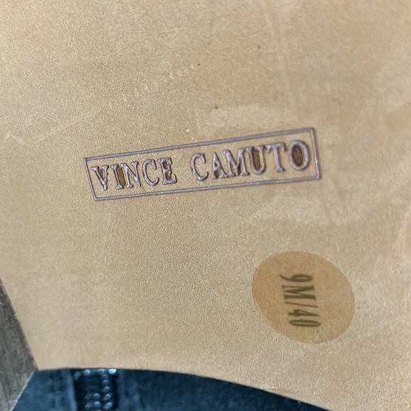 Sexy Over the Knee Gray Suede, sz 9, 2 inch block heel Boots, like brand new!!! - Picture 3 of 11